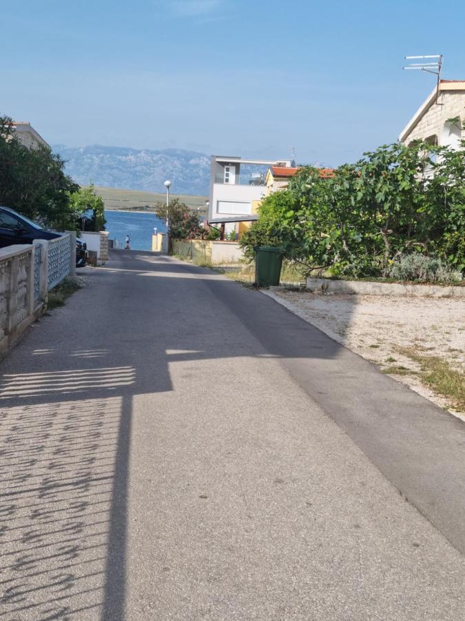 Emi 1 Apartment Vir Eksteriør bilde